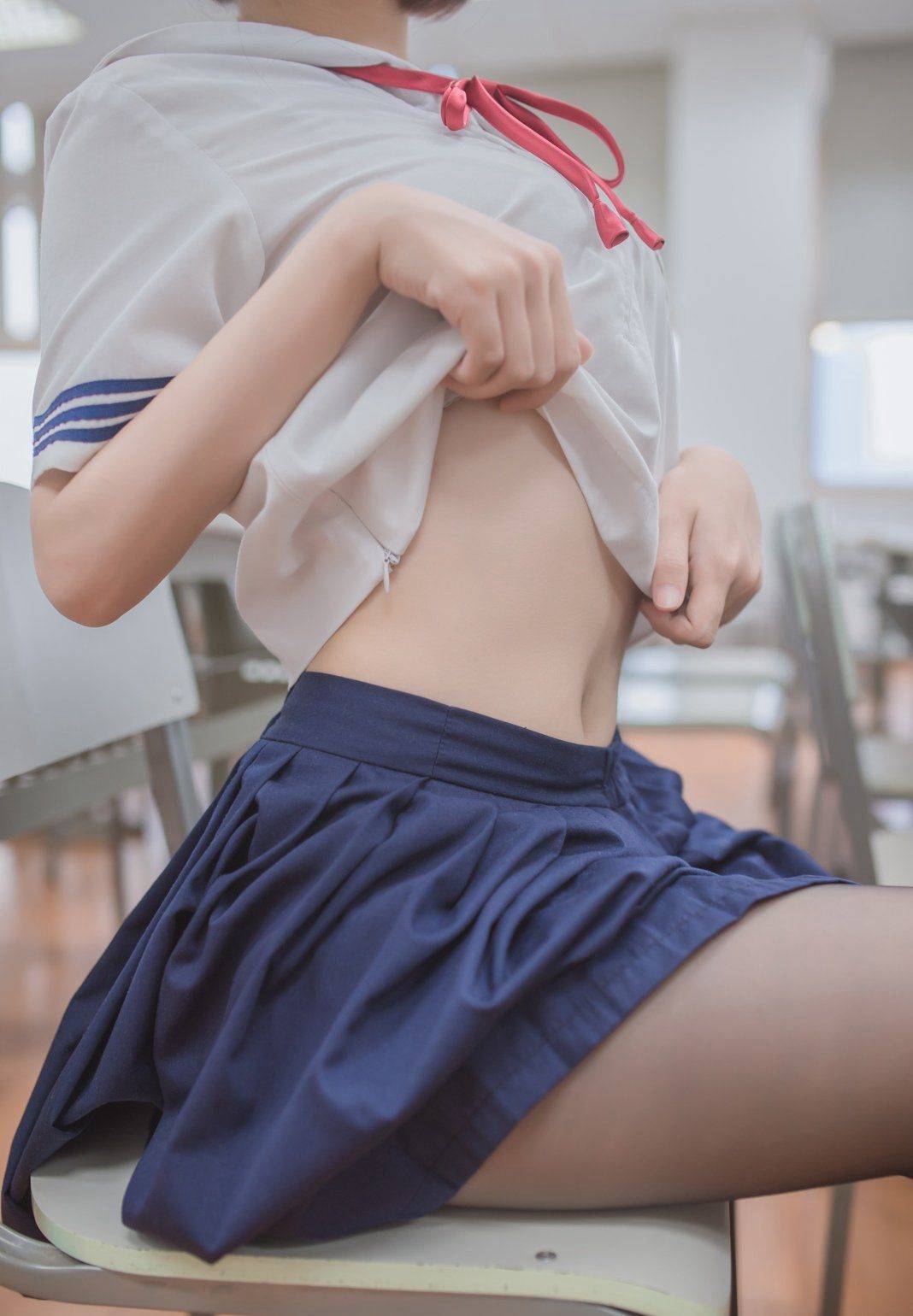 白金2020丝袜美腿JK制服诱惑短裙黑丝玉足Cosplay